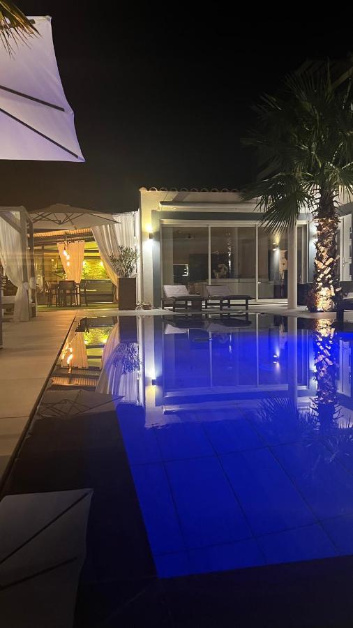 Mon Petit Bali Bed and Breakfast Maussane les Alpilles Εξωτερικό φωτογραφία
